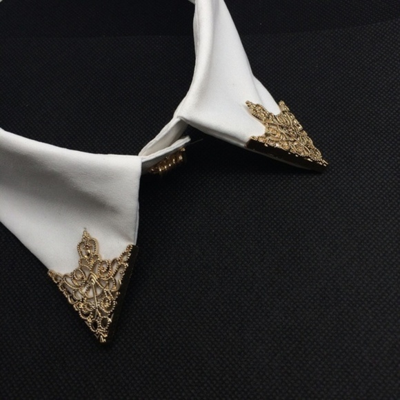 Other - Filigree Triangle Antique Bronze Collar Lapel Pin